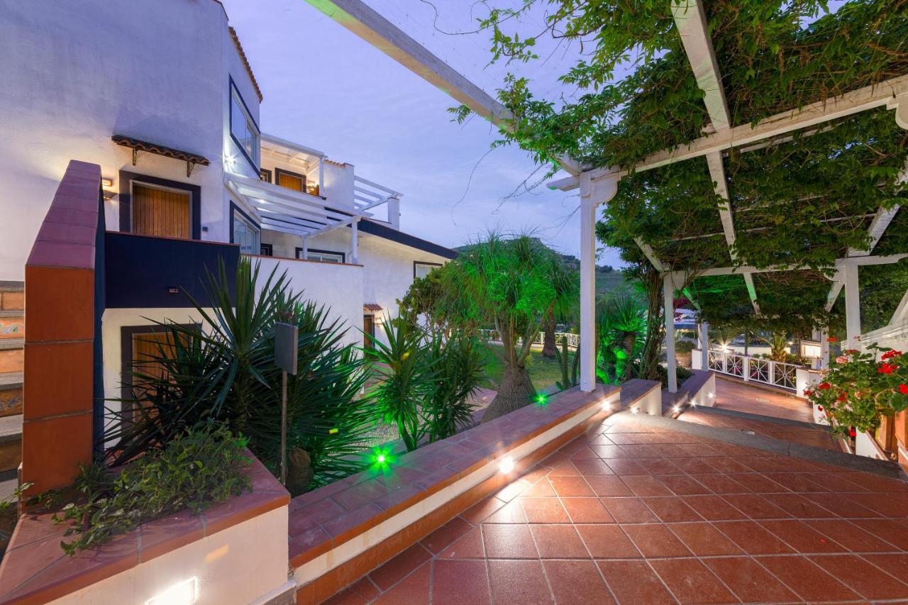 Agave Hotel Pozzuoli Exterior photo