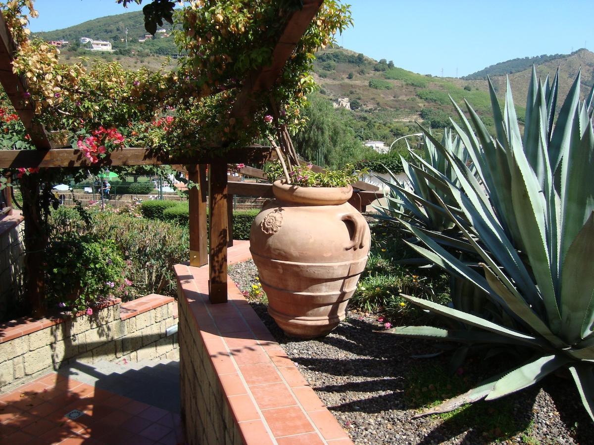 Agave Hotel Pozzuoli Exterior photo